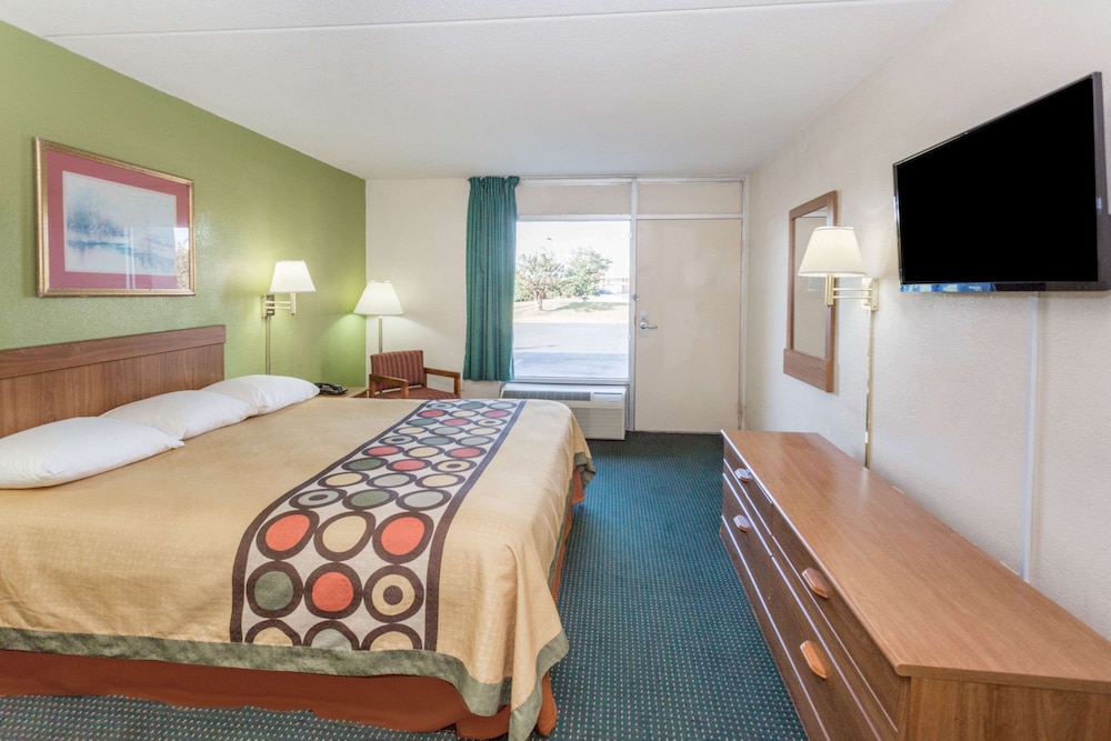 Super 8 by Wyndham Tifton - photo 21