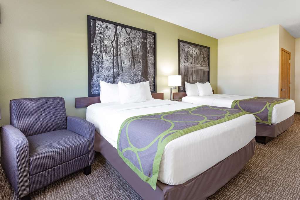 Emmetsburg Hotel and Suites - photo 28