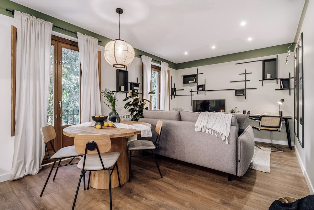 Zappa 2 Bedrooms in Chamber hotel Arapiles Madrid