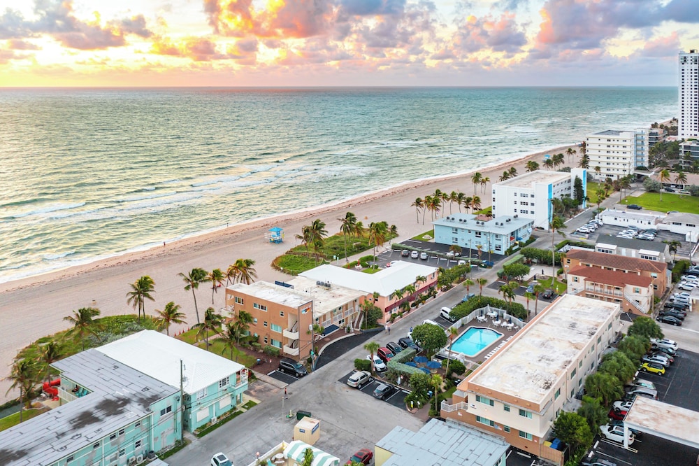 Enchanted Isle Resort in Hollywood, United States