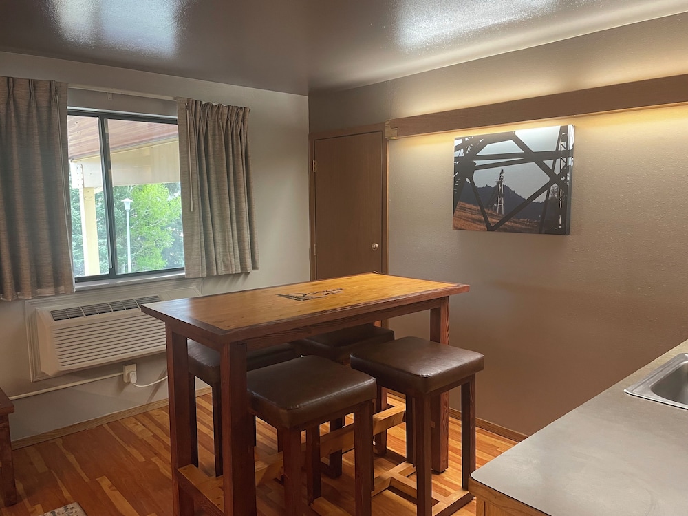 Americas Best Value Inn Butte - photo 22