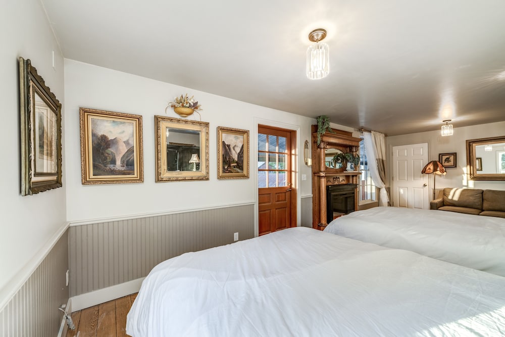 The Dutch Flat Hotel - photo 39