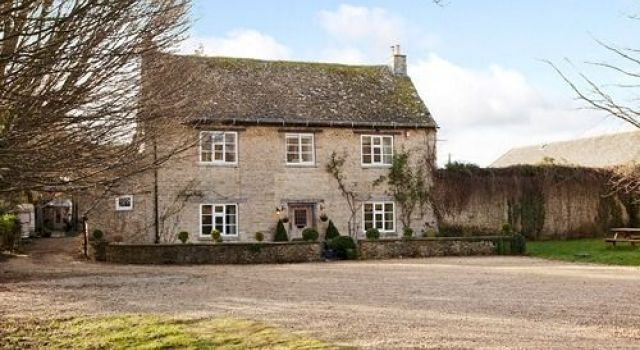 Warsborough House — 4-Star Luxury Hotel in Kidlington, United Kingdom