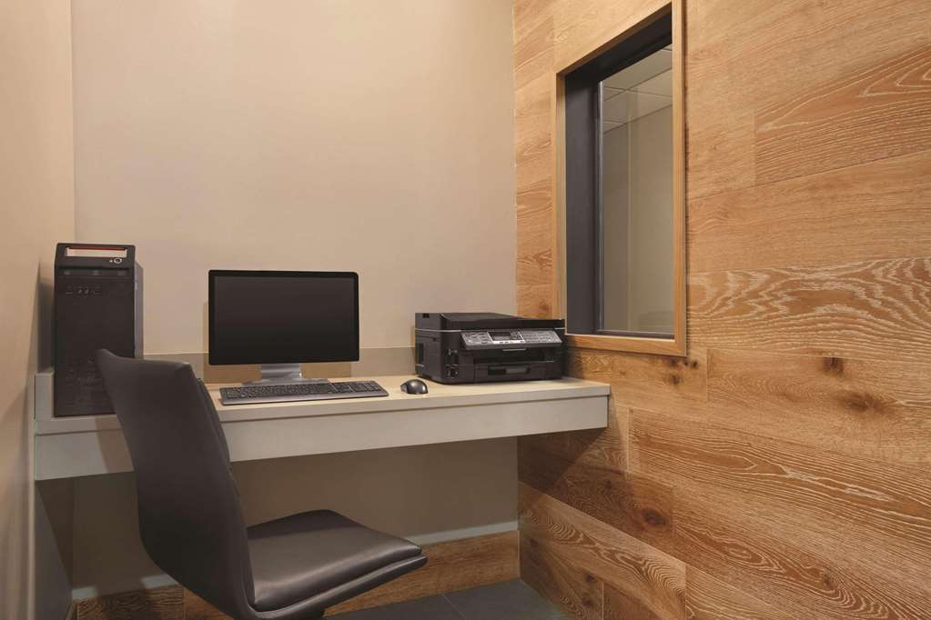 Country Inn & Suites by Radisson Newnan GA - photo 13