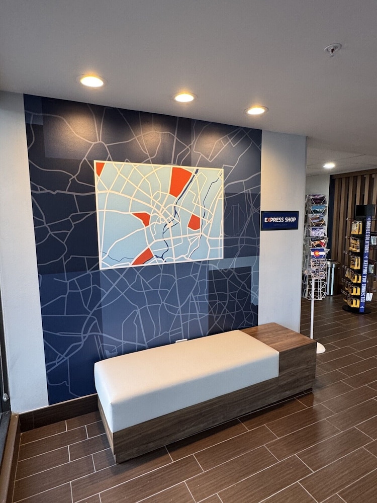 Holiday Inn Express Denver Central North by IHG - photo 8
