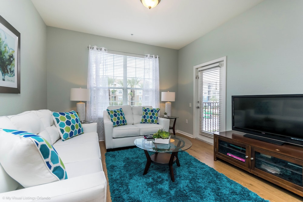 Tropical Retreat — 4-Star Luxury Hotel in Orlando, United States