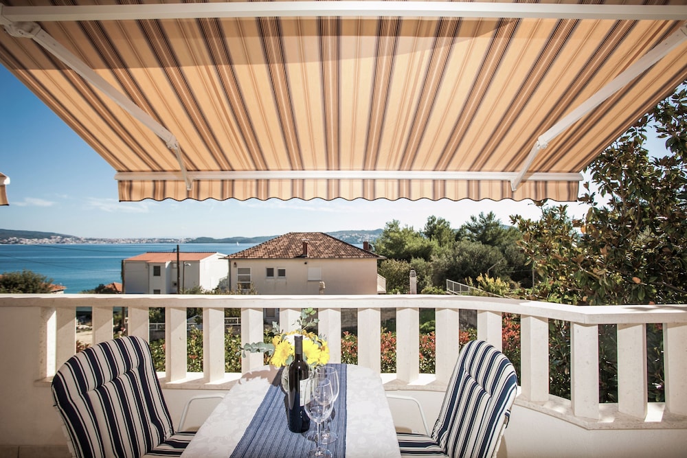 Apartments Barbara — 4-Star Luxury Hotel in Trogir, Croatia