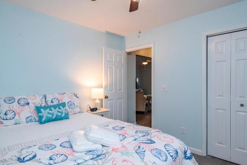 La Isla Bonita by Oak Island Accommodations - photo 19