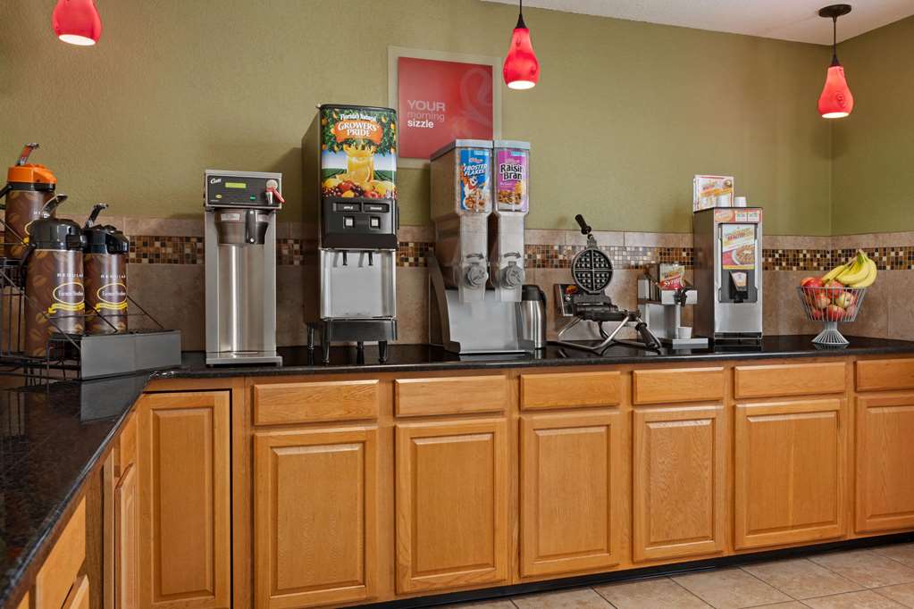 Super 8 by Wyndham Sikeston Miner Area - photo 23