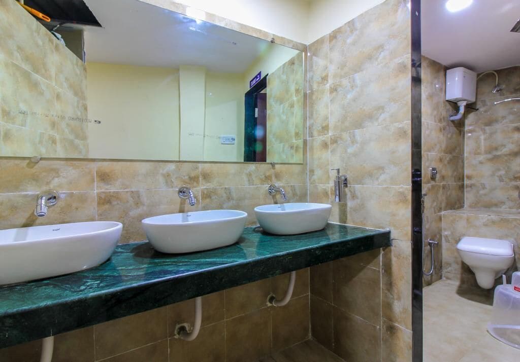 Seven Hills Dormitory Hostel