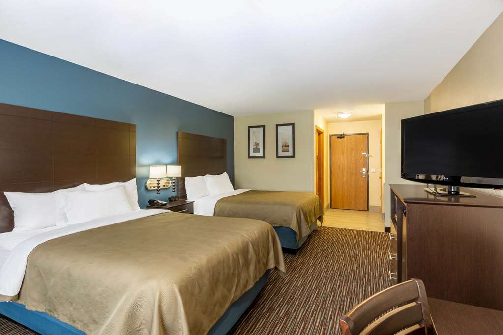 AmericInn by Wyndham Jefferson - photo 12