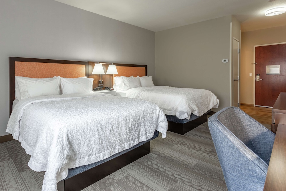 Hampton Inn Jefferson City at Capital Mall - photo 10