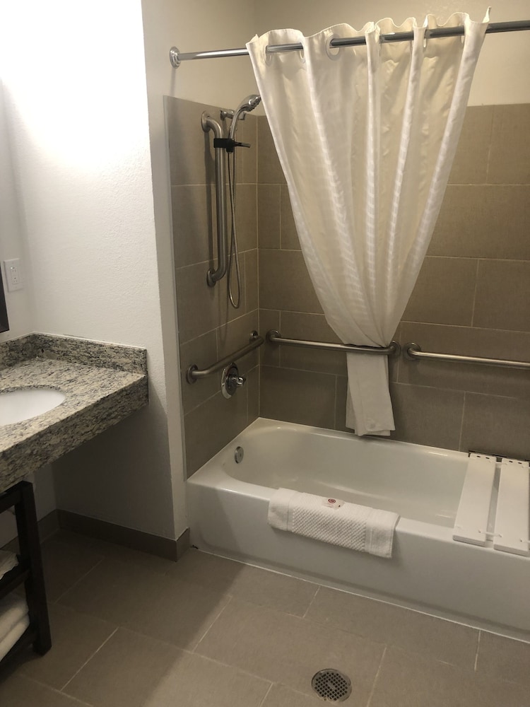 Comfort Inn & Suites Aztec Farmington Area - photo 43