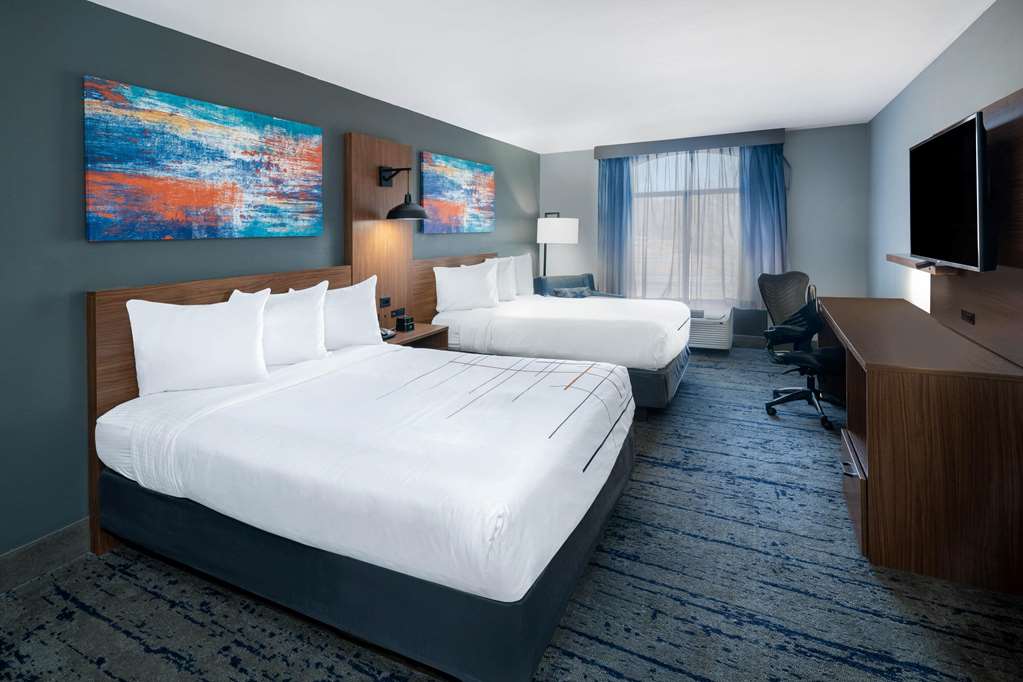 La Quinta Inn & Suites by Wyndham Albany GA - photo 18
