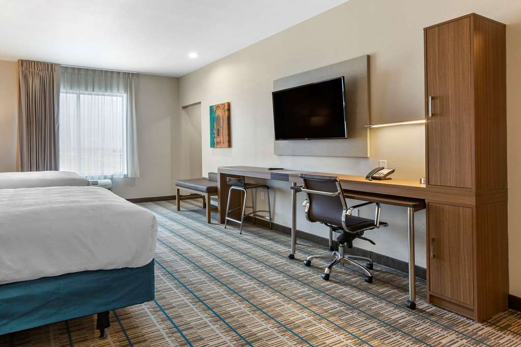 MainStay Suites Carlsbad South - photo 18