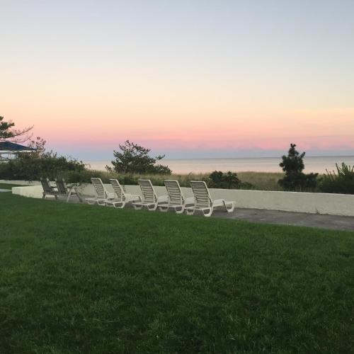 Surf & Sand Beach Motel - featured photo
