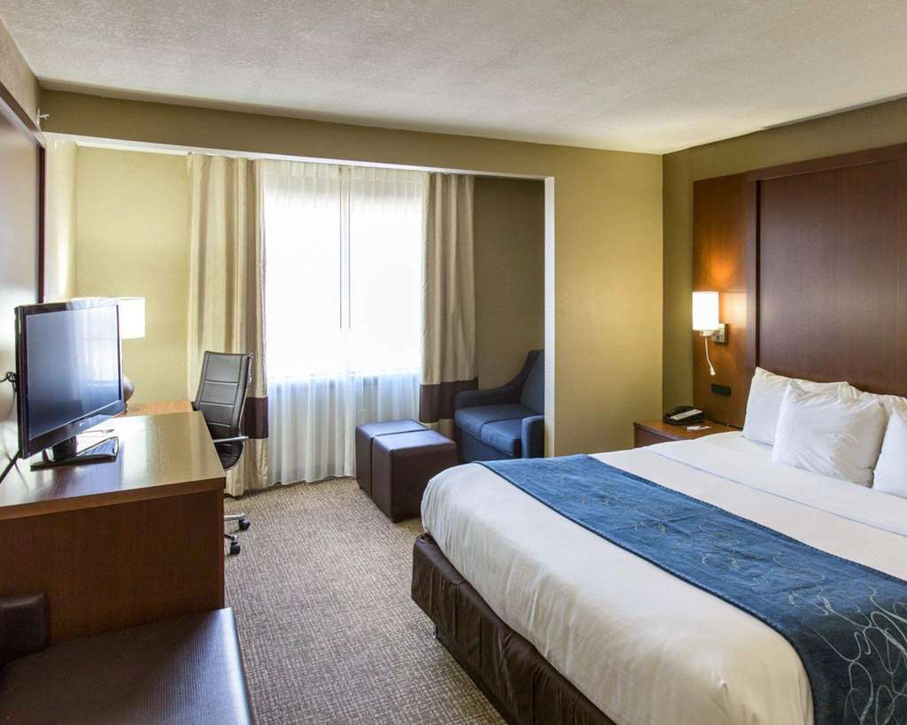 Comfort Suites Idabel - photo 11