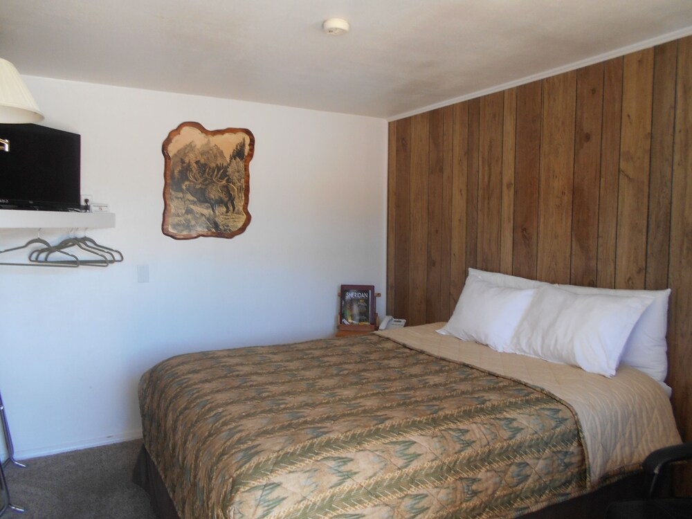 Super Saver Inn - photo 3