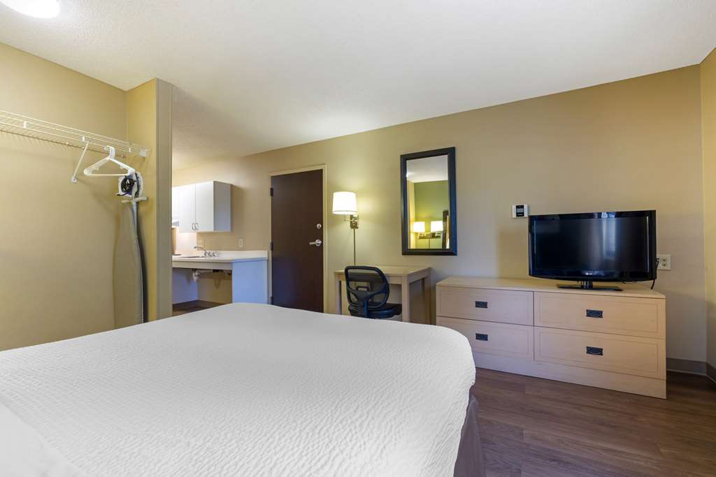 Extended Stay America Suites Stockton March Lane - photo 12