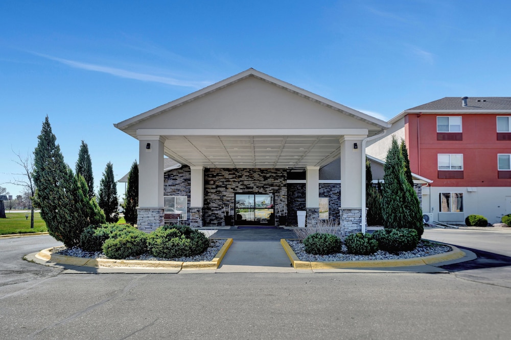 Holiday Inn Express Hotel & Suites Beatrice by IHG - photo 150