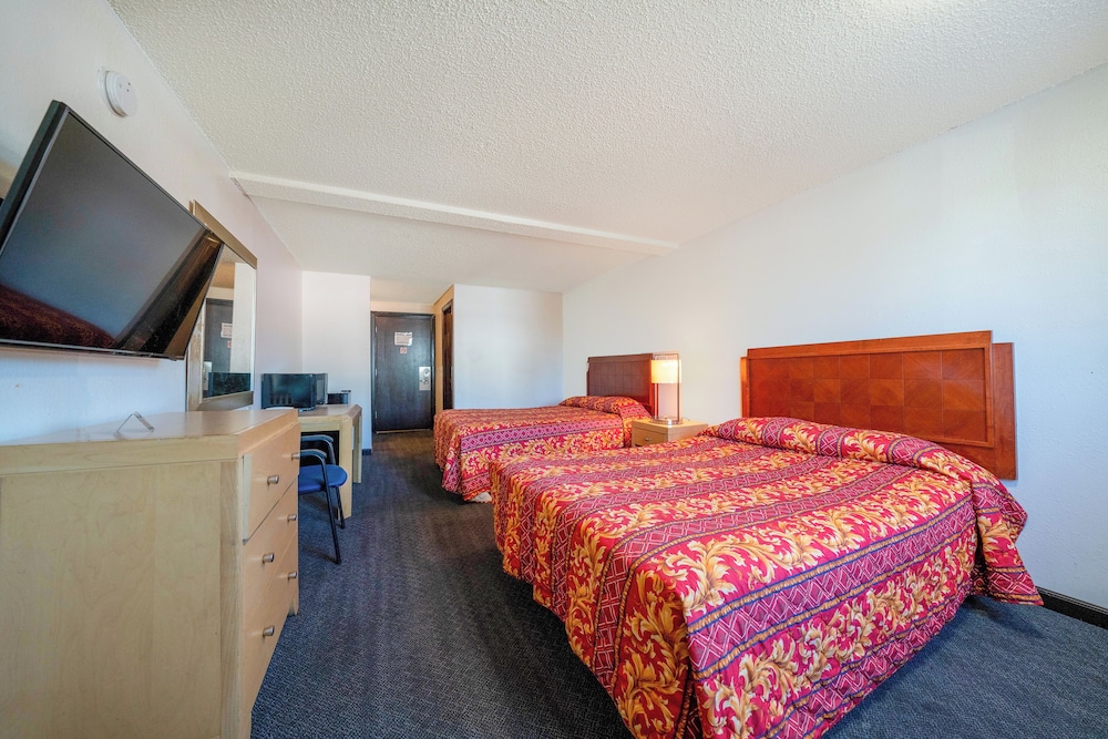 Unicorn Inn by OYO Portland - photo 24