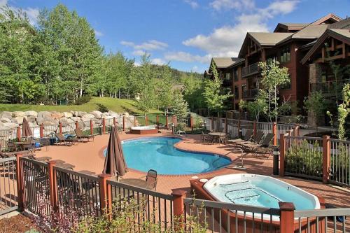 Air Conditioning Heated Pools Hot Tubs Private Washer & Dryer in Steamboat Springs, United States