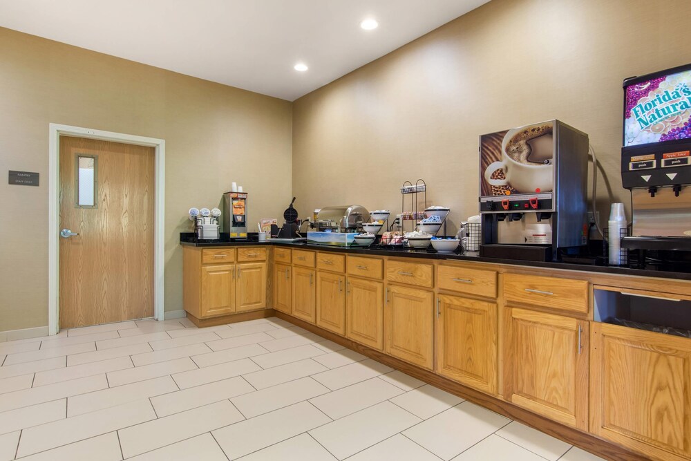 City Express by Marriott Milford Cooperstown - photo 50