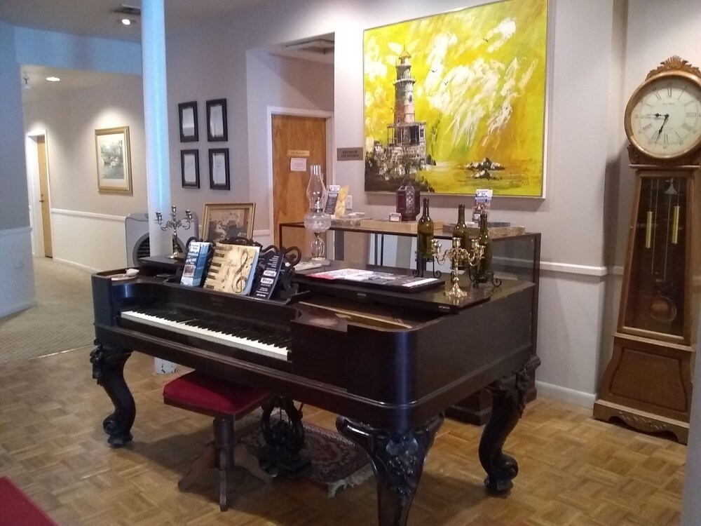 The Charles Inn at Vacationland Inns - photo 3