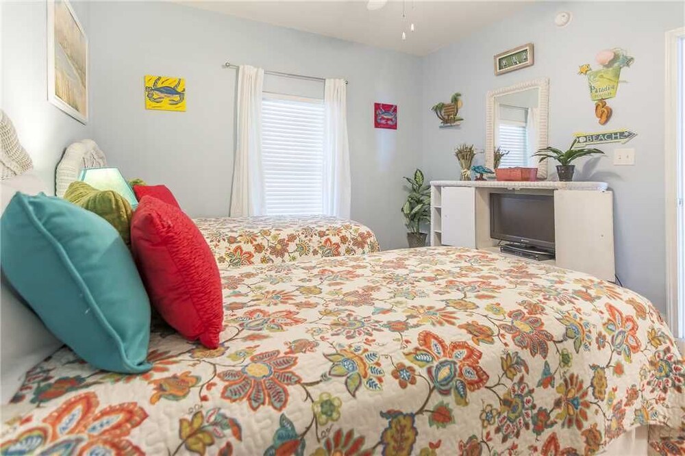 Crystal Shores 704 - photo 5