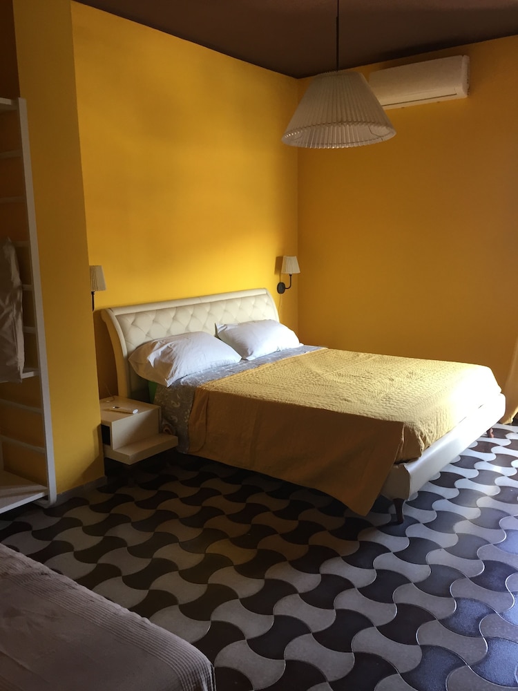 Salernoportodamare Train Station Room in Salerno, Italy