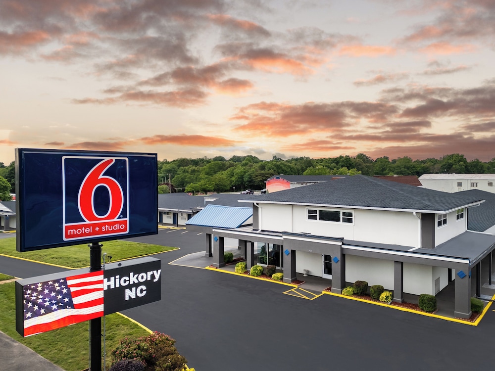 Studio 6 Hickory NC - carbon neutral hotel in Hickory