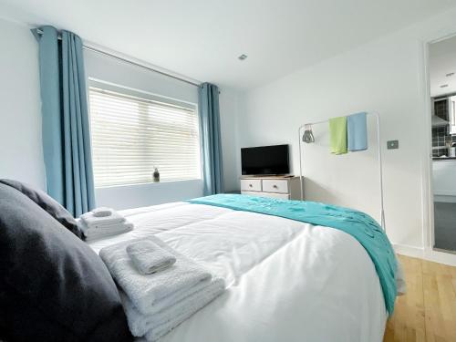 White Eden explore Cornwall from a comfy central appartment — 4-Star Luxury Hotel in St Austell, United Kingdom