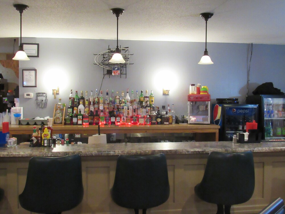 Meadowlark Inn Bridgeport - photo 20
