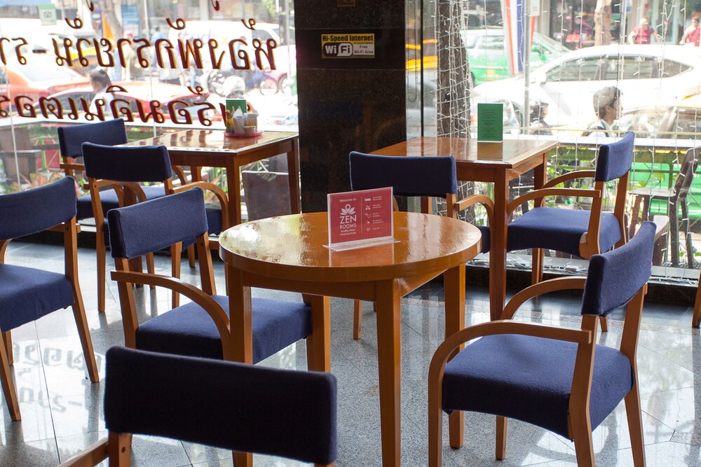 Zen Rooms Silom Soi 17