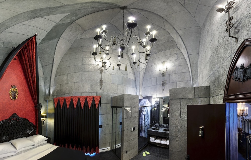 The Roxbury - photo 111