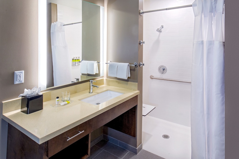 Staybridge Suites Charlottesville Airport by IHG - photo 21