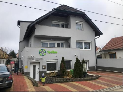 Szelim Motel — hotel in Tatabanya