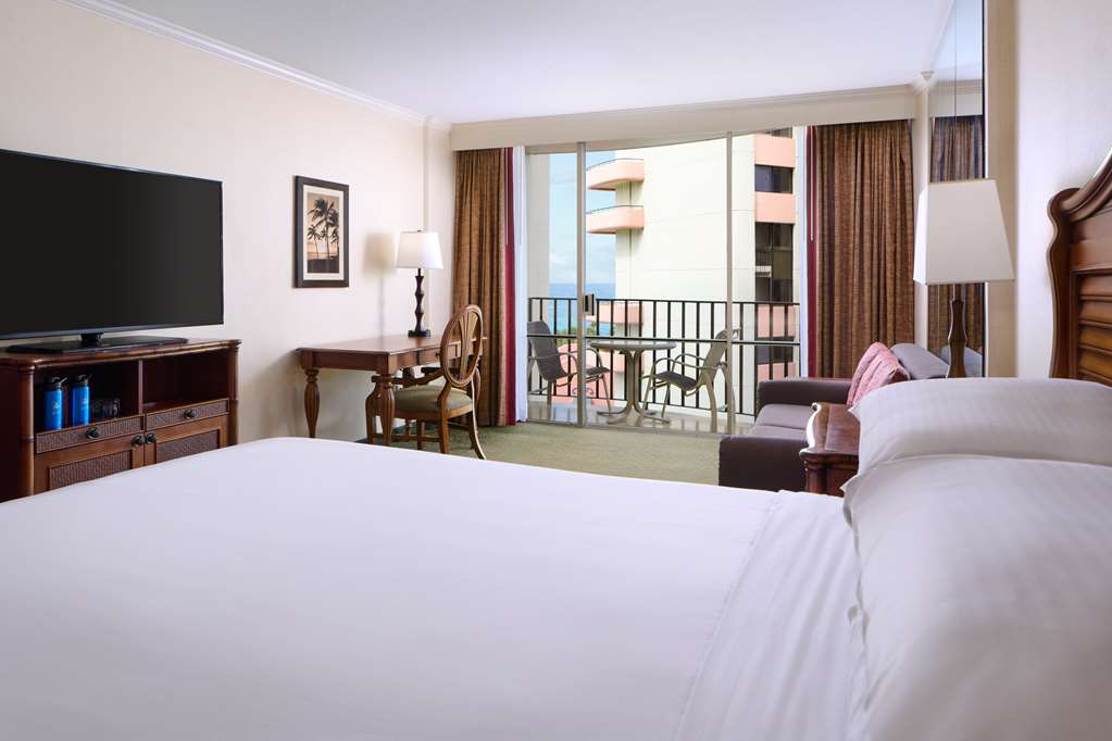 Outrigger Waikiki Beach Resort - photo 77