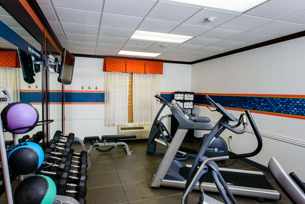 Hampton Inn & Suites Port Arthur - photo 19