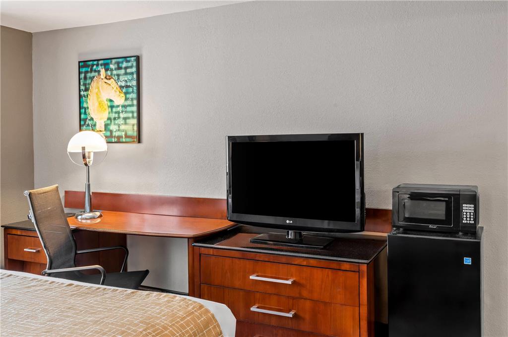 Travelodge by Wyndham Bloomington - photo 24