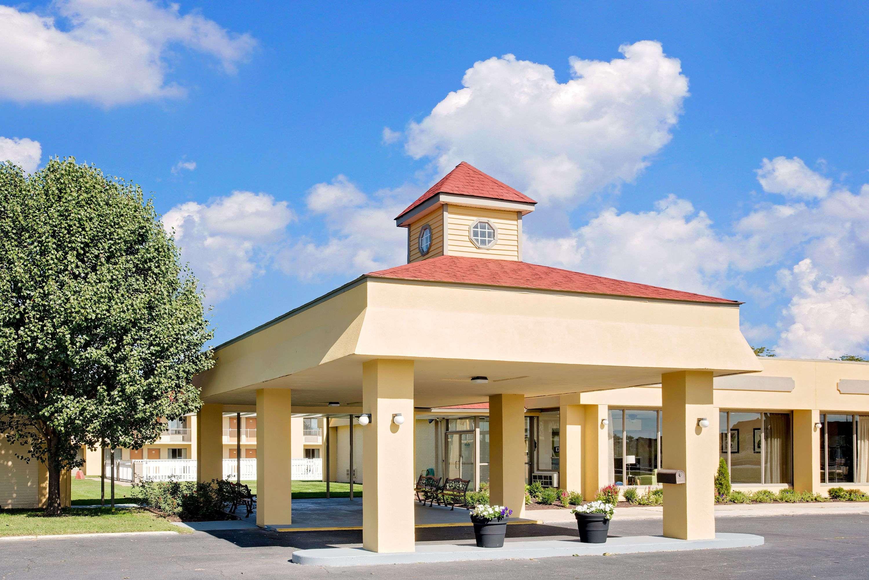 Days Inn By Wyndham Easton — Easton