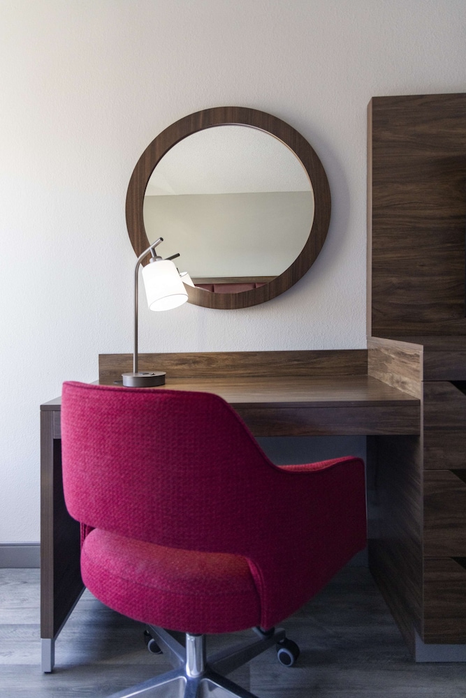 Hampton Inn Athens - photo 9