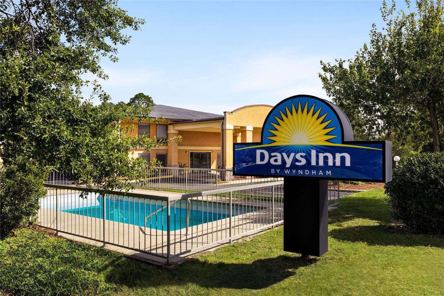 Days Inn by Wyndham Blythewood North Columbia - photo 3