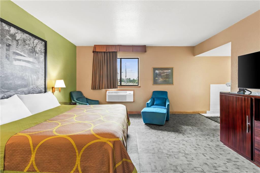 Super 8 by Wyndham Uniontown PA - photo 30