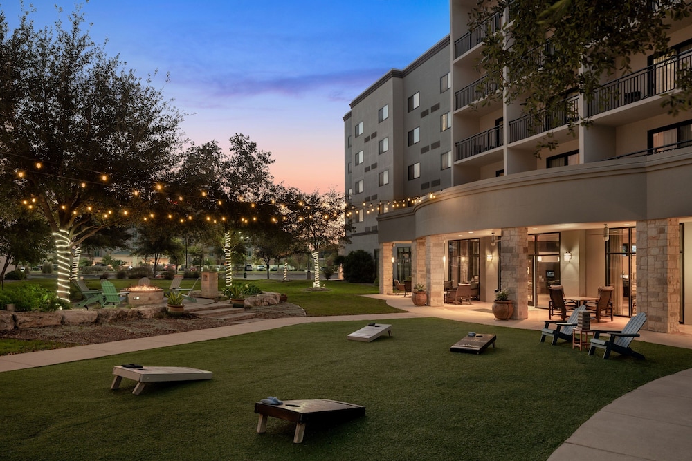 Residence Inn by Marriott San Antonio Six Flags at The Rim - photo 19