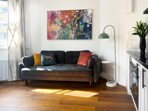 Bright gem of a studio — 4-Star Luxury Hotel in London, United Kingdom