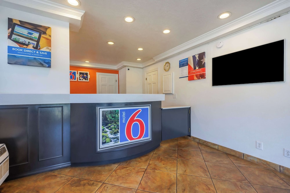 Motel 6 Canby OR - photo 3