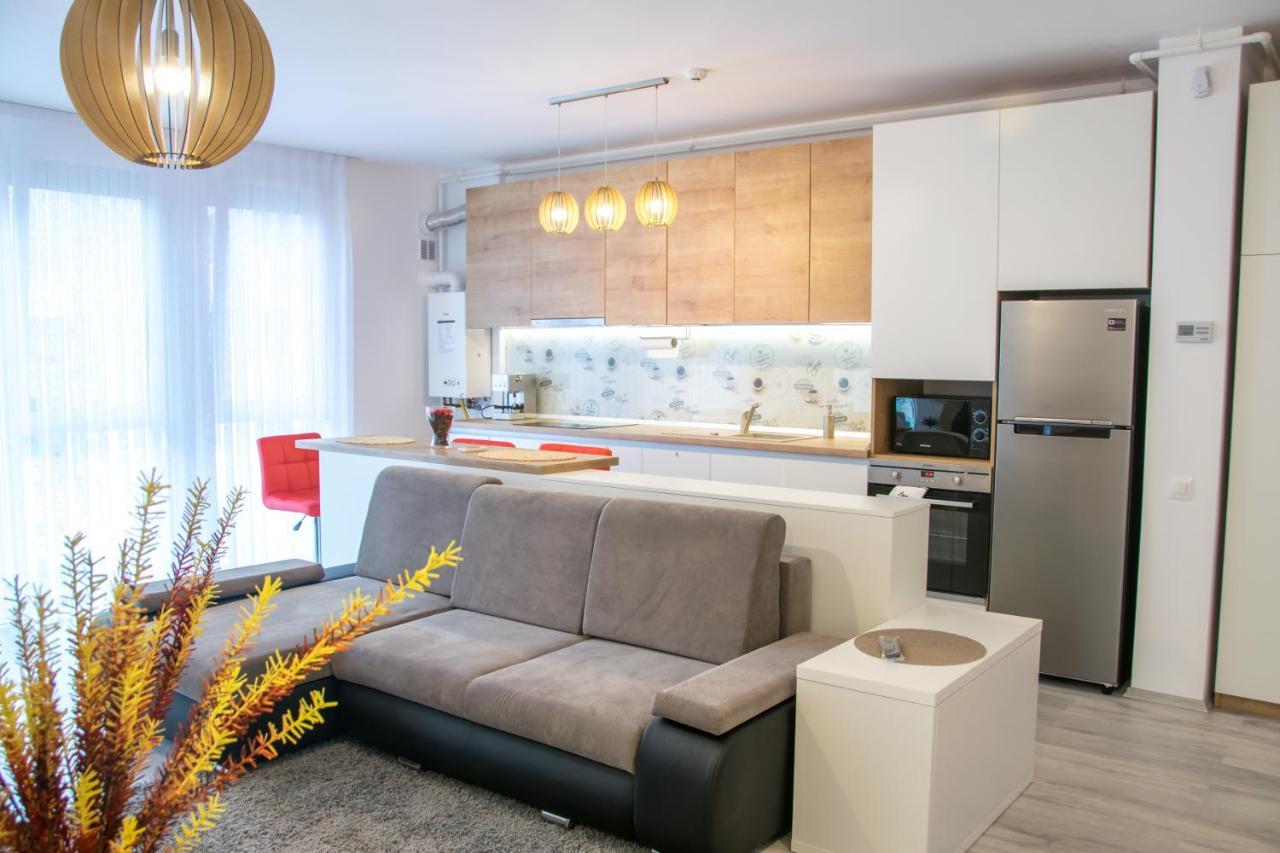 Riverside Modern Apartment Ared — 4-Star Luxury Hotel in Oradea, Romania