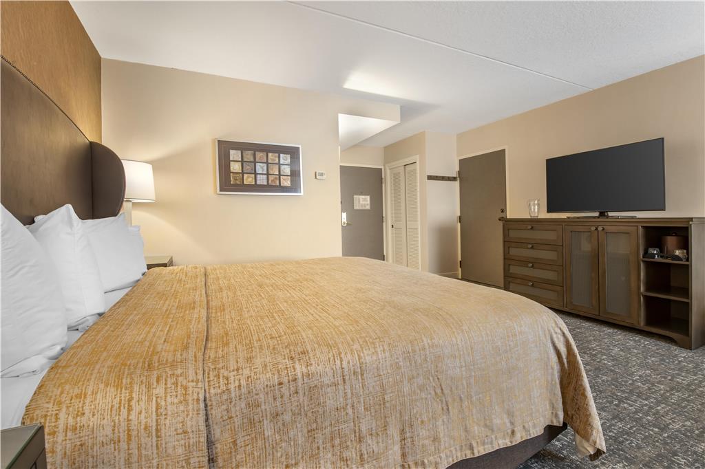 Best Western Plus The Normandy Inn & Suites - photo 30