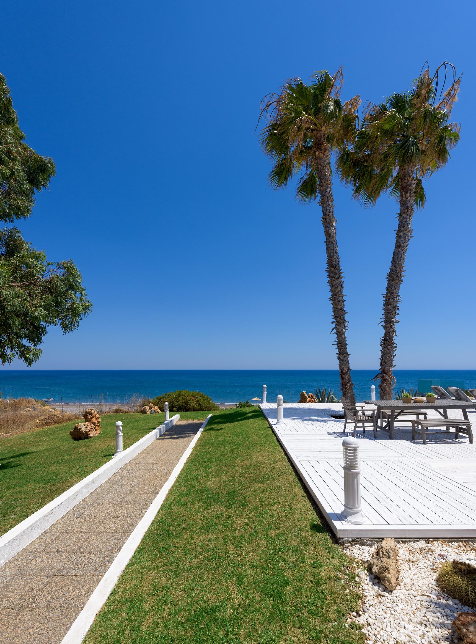 Villa Seven — 4-Star Luxury Hotel in Rodos, Greece